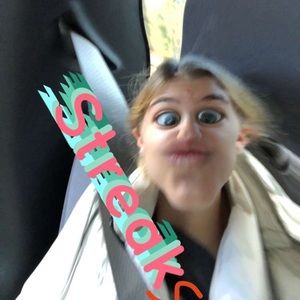 Meet your Posher, Samantha